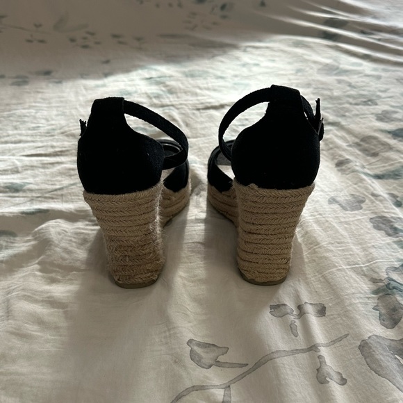 Christian Soriano for Payless woven straw wedge sandals. Size 7.5. - Picture 3 of 4